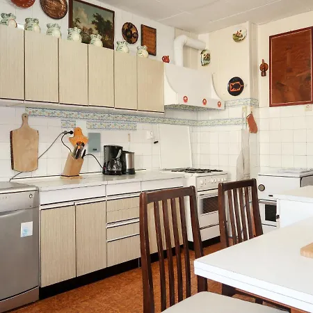 Holiday home Delfar - Lsj100 By Interhome