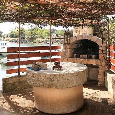 度假居 Delfar By Interhome