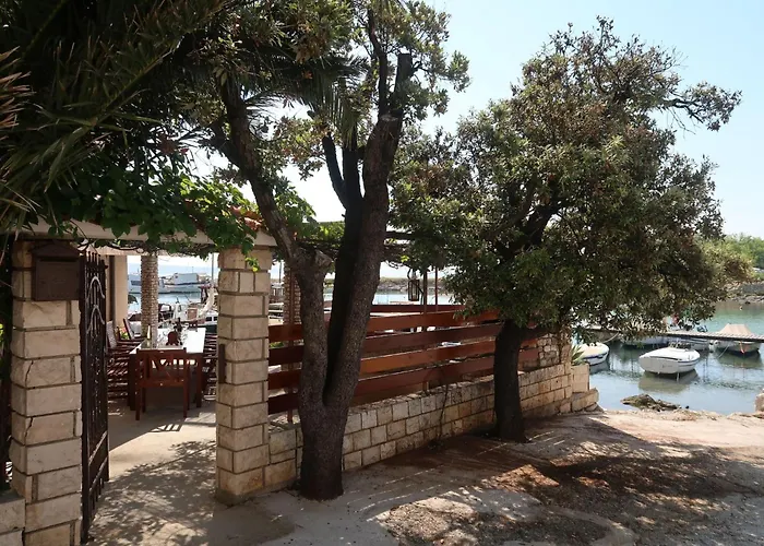 Delfar By Interhome * Nerezine