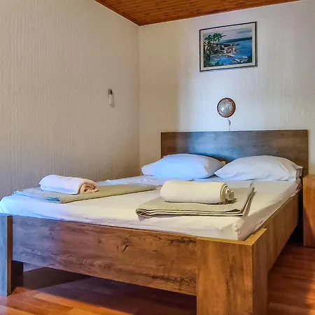 Case de vacanță Delfar By Interhome