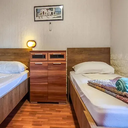 Case de vacanță Delfar By Interhome Nerezine